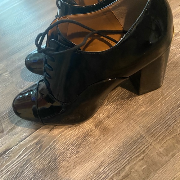 Heels - Picture 2 of 2